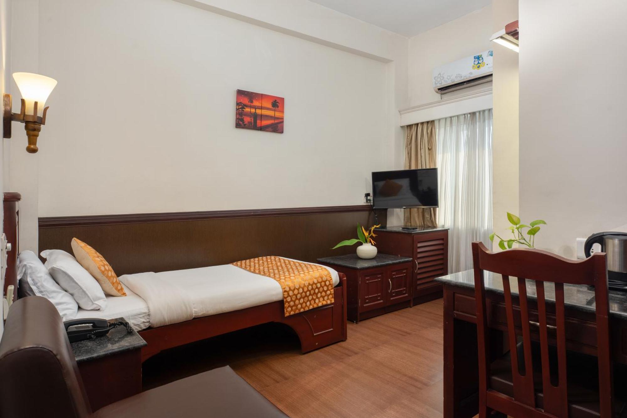 Hotel Aida Kottayam Εξωτερικό φωτογραφία