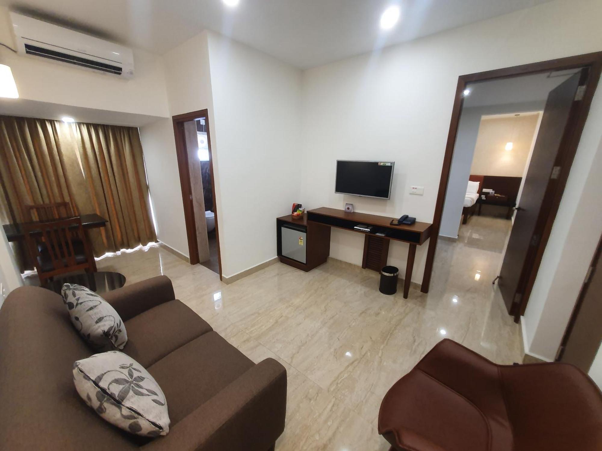 Hotel Aida Kottayam Εξωτερικό φωτογραφία
