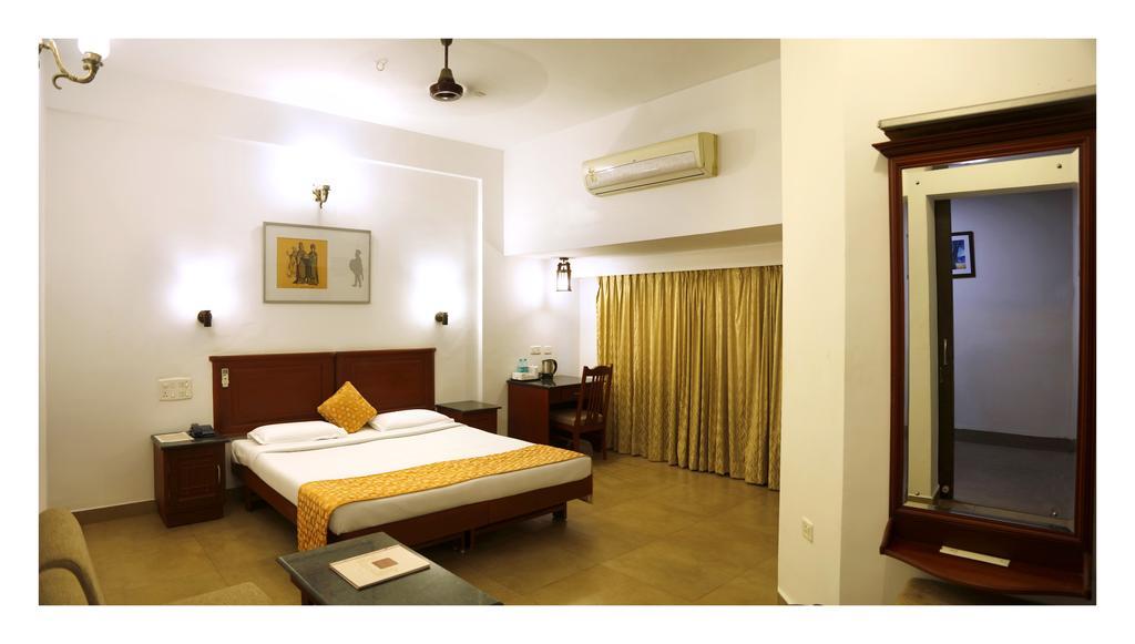 Hotel Aida Kottayam Εξωτερικό φωτογραφία