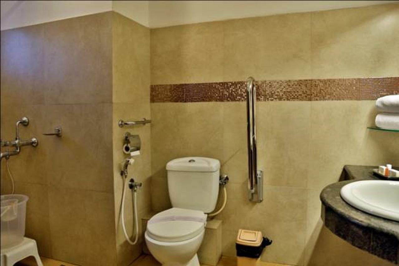 Hotel Aida Kottayam Εξωτερικό φωτογραφία
